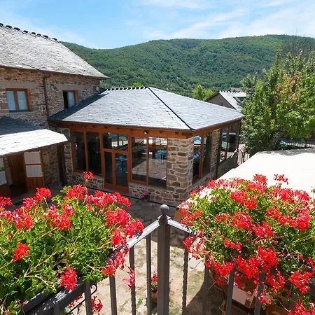 فندق Rural La Bolera Robles de Laciana